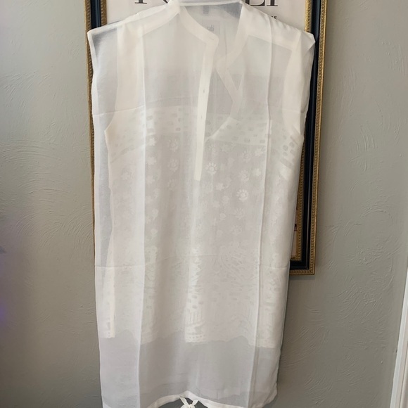 CAbi Prudence Sheer White Floral Lace Sleeveless Blouse - Picture 13 of 14